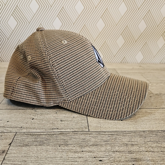 Volcom Houndstooth Check Cap S/M - Picture 2 of 8
